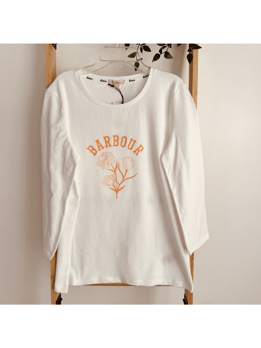 Barbour Women’s White Logo Graphic Long Sleeve Crew Neck T Shirt Top US Size 6